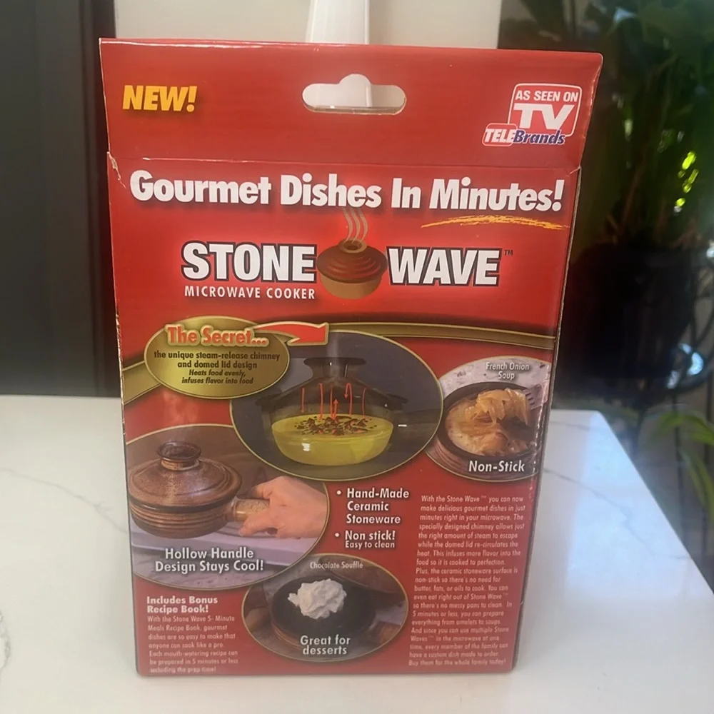 Stone Wave Microwave Cooker New in Box